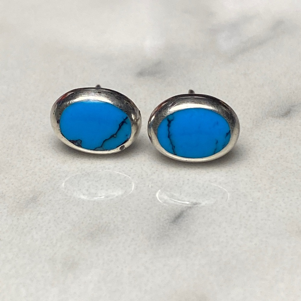Unmarked sterling‎ silver & turquoise stud earrings